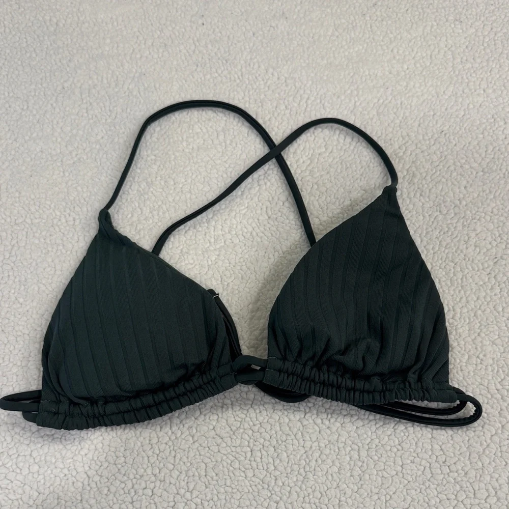 Green Triangle Bikini Set - Picture 2 of 7